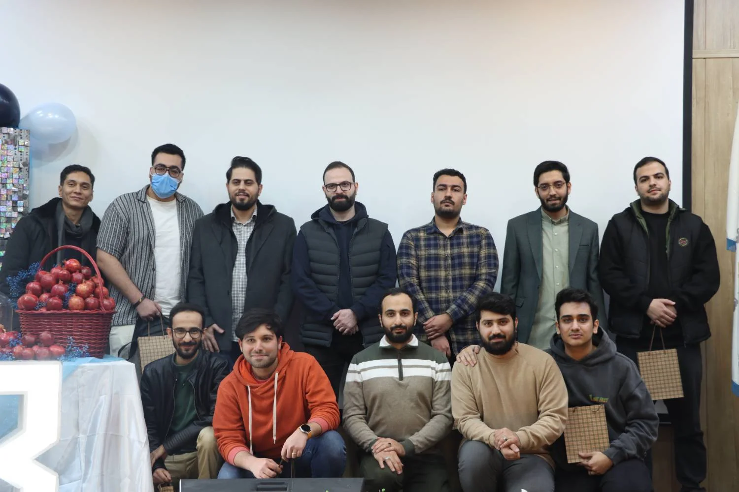 بوت کمپ مکین دورهمی برنامه نویس ها دیزاین